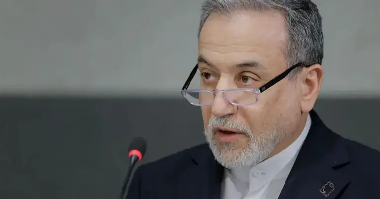 ইরানের পররাষ্ট্রমন্ত্রী আব্বাস আরাঘচি